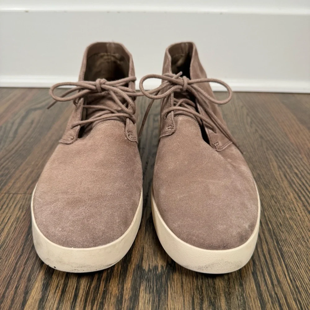 Everlane The Desert Chukka Suede Boots size 8.5